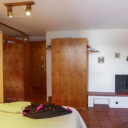 Apartamento Chesa Maurus A12 By Interhome São Moritz