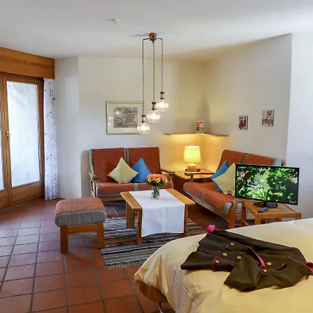 Chesa Maurus A12 By Interhome شقة *